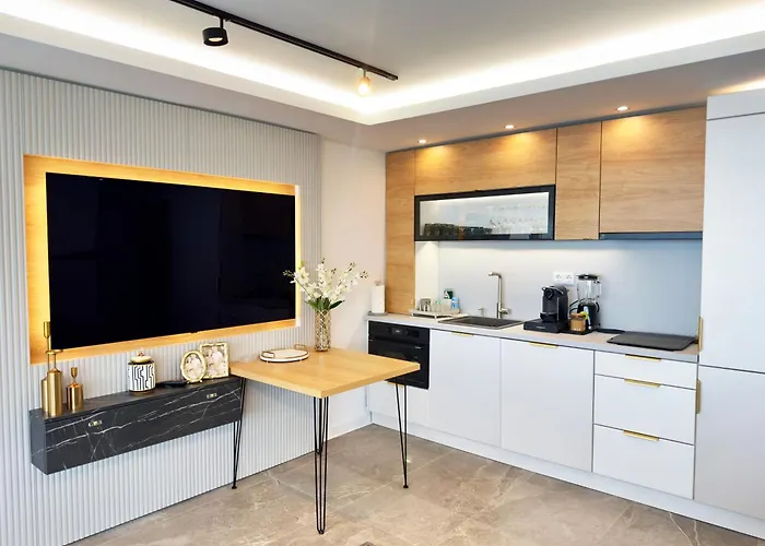 Terra Luxury Seafront Coblanca 8 *
