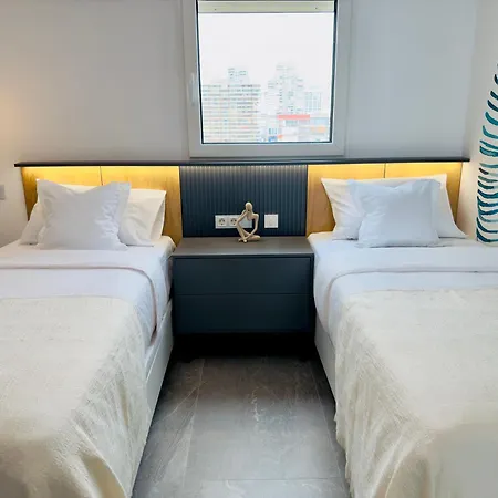 Appartamento Terra Luxury Seafront Coblanca 8